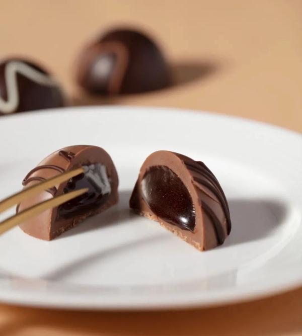 35元2颗的茅台巧克力，上架后秒空！上海网友：不稀奇，上个世纪就有了