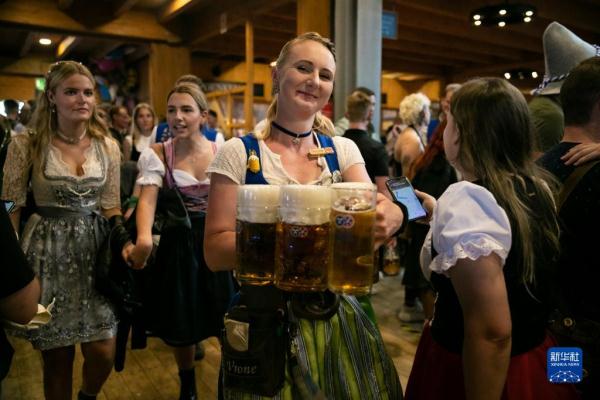 第188届慕尼黑啤酒节开幕