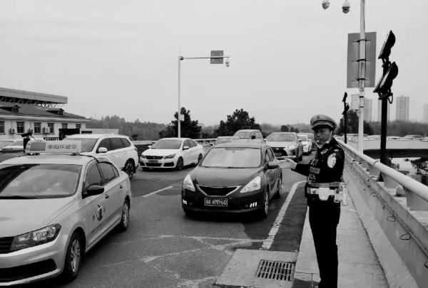 战友一路走好!湖南衡阳交警蒋绍兴不幸牺牲 战友一路走好!湖南衡阳交警蒋绍兴不幸牺牲