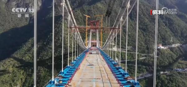 我国高原复杂地质铁路建设取得新突破 滇藏铁路丽香段创多项施工纪录 我国高原复杂地质铁路建设取得新突破 滇藏铁路丽香段创多项施工纪录