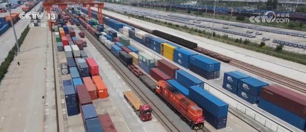 寄递物流网络海陆空体系建设不断完善 更好服务企业“出海”