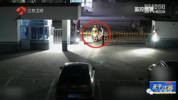 “必须小李送，不然给差评！”民警点外卖还挑配送员？真相让网友狂赞！