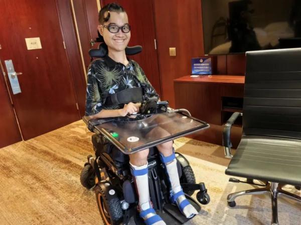 渐冻症男孩拿下全球数学大奖！导师：天赋超群