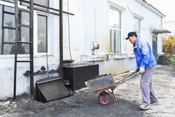 中国最北铁路,开始供暖了! 中国最北铁路,开始供暖了!