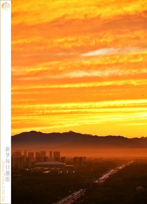 太美了！北方秋日的晚霞