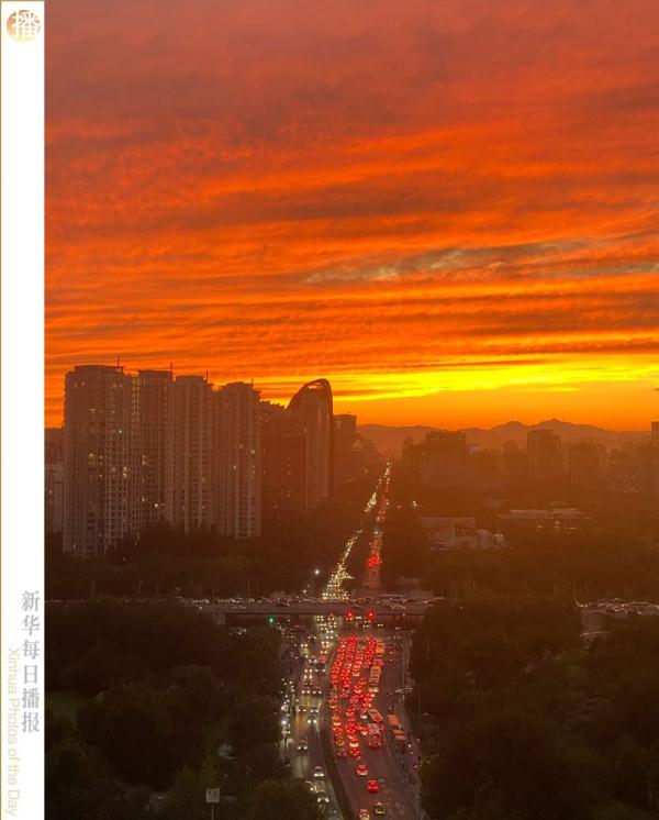 太美了！北方秋日的晚霞