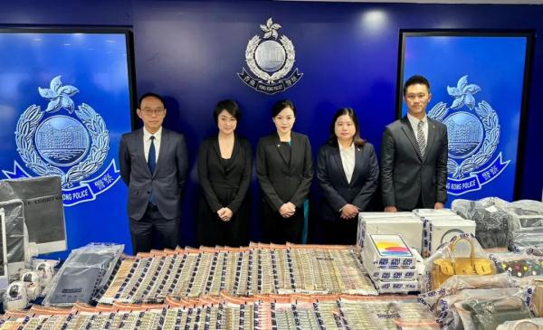 全部下架！34岁网红被捕！多位明星曾推荐……