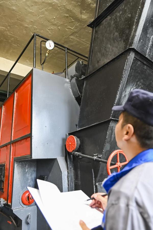 中国最北铁路,开始供暖了! 中国最北铁路,开始供暖了!