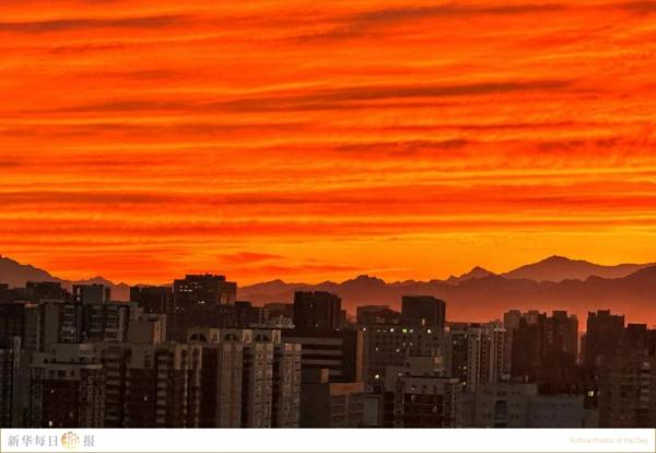 太美了！北方秋日的晚霞