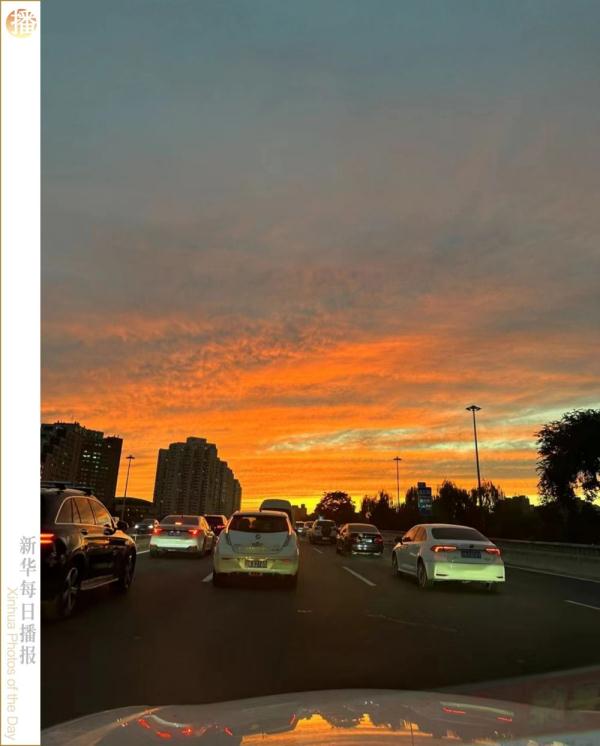 太美了！北方秋日的晚霞