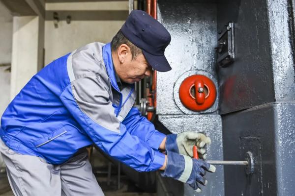 中国最北铁路,开始供暖了! 中国最北铁路,开始供暖了!