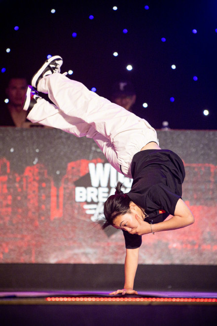 中国霹雳舞队力争问鼎亚洲舞王 中国霹雳舞队力争问鼎亚洲舞王