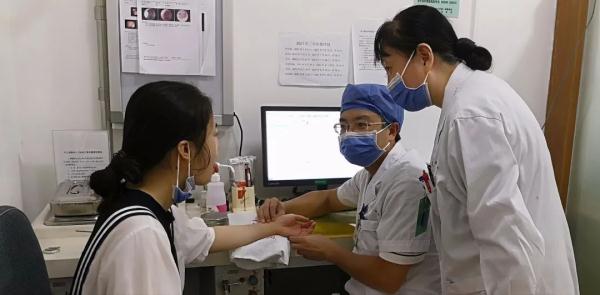 声音嘶哑一年多，“元凶”竟是......