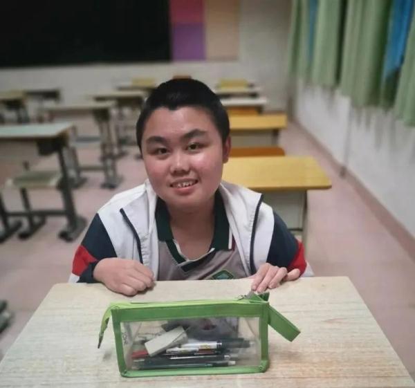 确诊罕见病13年,高考634分!圆梦大学的他决定…… 确诊罕见病13年,高考634分!圆梦大学的他决定……