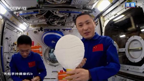 太空秀球技!一起看不一样的中国空间站“乒乓球”大赛 太空秀球技!一起看不一样的中国空间站“乒乓球”大赛