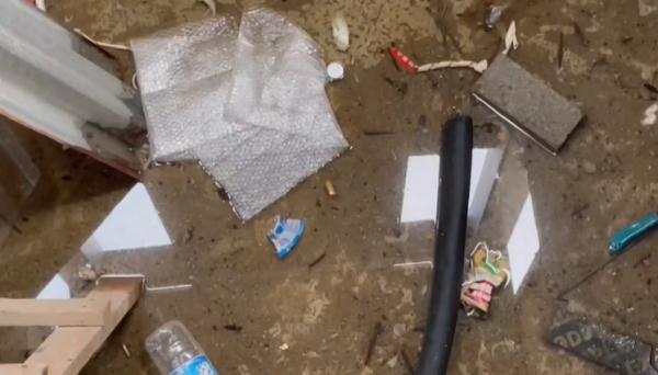 上海一小区加梯“烂尾”？居民苦叹：已停工180天，施工方还上了“黑名单”...