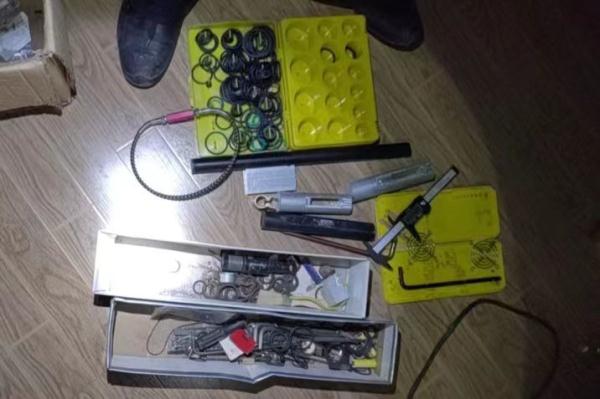 男子持气枪非法狩猎被抓，同时查获1130发铅弹