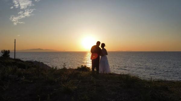 恭喜！他们结婚了！当爱情绽放在军营和警营之间