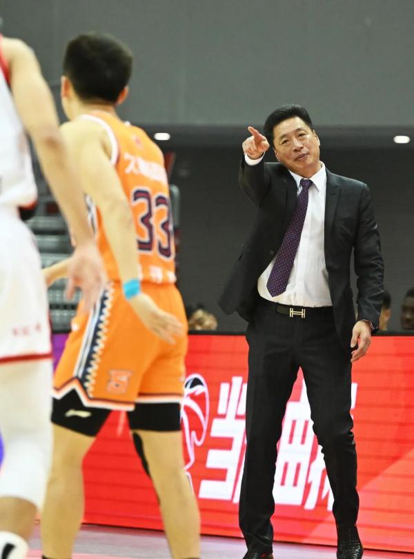 李楠、李春江，取消资格！