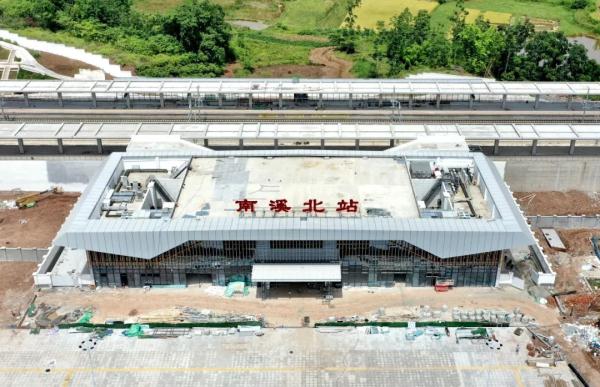 重要进展!成宜高铁启动联调联试→ 重要进展!成宜高铁启动联调联试→