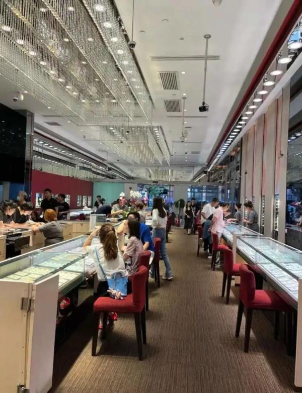 价格“狂飙”!有人追涨,有人另辟蹊径… 价格“狂飙”!有人追涨,有人另辟蹊径…