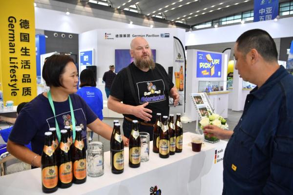 2023欧亚经济论坛开幕 欧亚国家齐聚一堂共谋发展 2023欧亚经济论坛开幕 欧亚国家齐聚一堂共谋发展