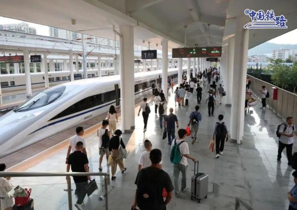 没抢到票看这：增开200列夜间高铁