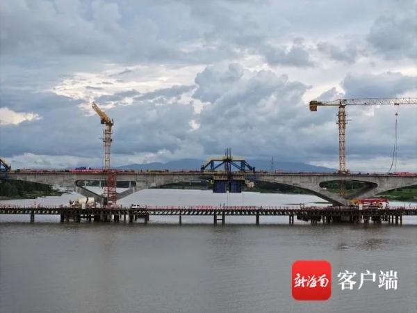 51分钟车程缩至5分钟!海南环岛旅游公路全线最长大桥实现合龙 51分钟车程缩至5分钟!海南环岛旅游公路全线最长大桥实现合龙