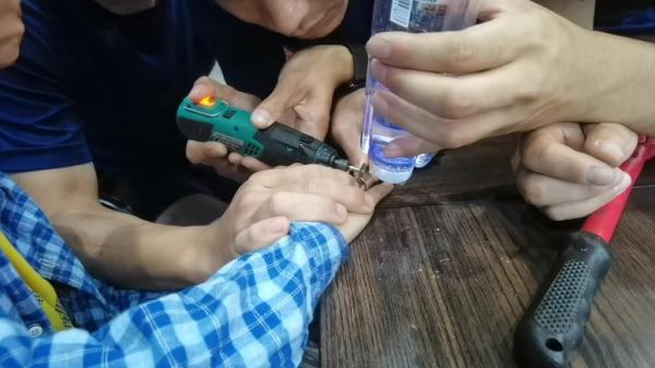 卡手、卡脚......那些把熊孩子“坑”惨的卡卡角角