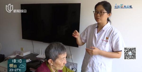 上海地铁站惊现一排"丑钟表"?网友却看泪目了… 上海地铁站惊现一排"丑钟表"?网友却看泪目了…