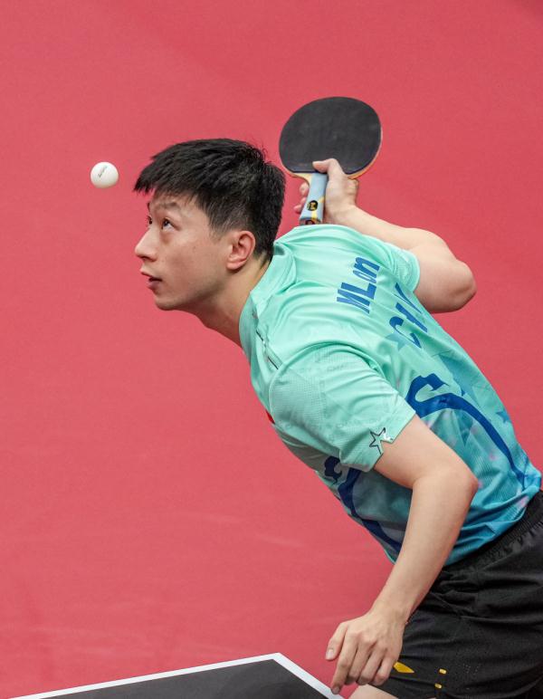 杭州亚运会丨乒乓球男子团体小组赛：中国队胜越南队