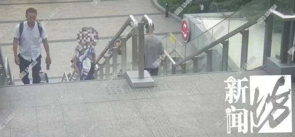 "我去体验外面的艰苦！"沪一男孩背毛毯离家，被啥给刺激了？