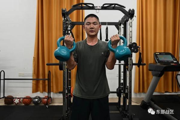 这个上等兵,是硕士研究生! 这个上等兵,是硕士研究生!