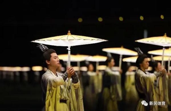 今晚杭州亚运会开幕前，我们对话了开幕式总导演陆川——