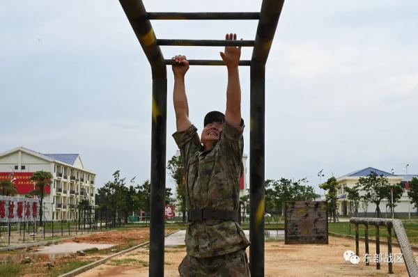 这个上等兵,是硕士研究生! 这个上等兵,是硕士研究生!