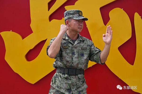 这个上等兵,是硕士研究生! 这个上等兵,是硕士研究生!