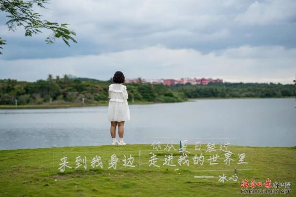 感动全网的海南“折翼女孩”,上学了! 感动全网的海南“折翼女孩”,上学了!