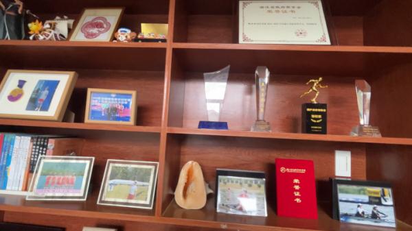 这双冠军的手,让人心疼! 这双冠军的手,让人心疼!