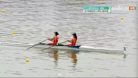 祝贺！中国赛艇队姑娘夺金