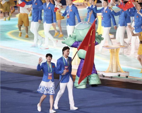 震撼!杭州亚运会主火炬这样点燃 震撼!杭州亚运会主火炬这样点燃