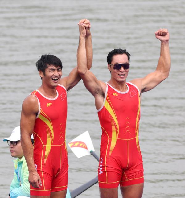 杭州亚运会丨刘治宇/张亮夺得赛艇男子双人双桨冠军
