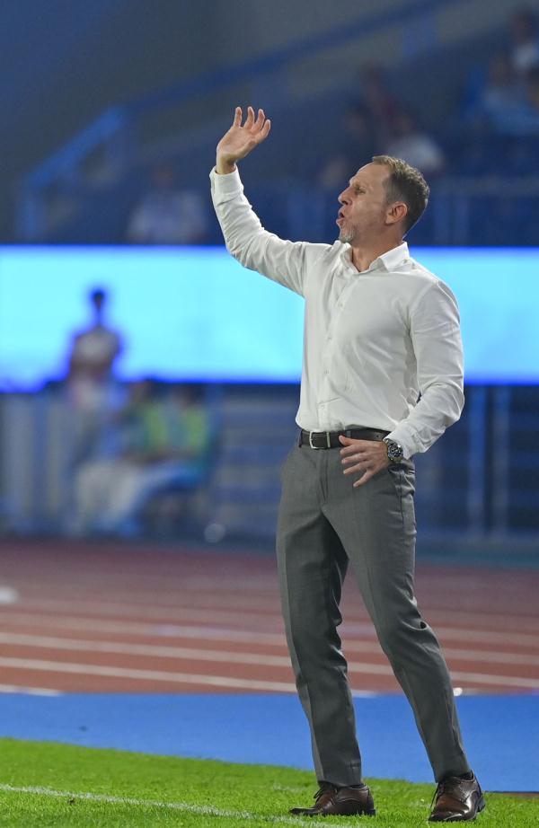 杭州亚运会｜男子足球小组赛：中国队平孟加拉国队