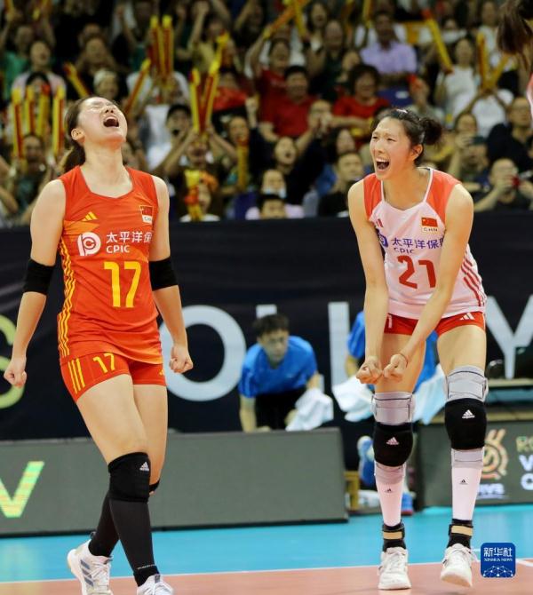 巴黎奥运会女排资格赛：中国胜塞尔维亚