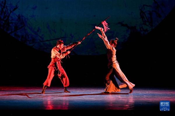 中国舞剧《花木兰》首次在美国演出 中国舞剧《花木兰》首次在美国演出