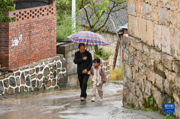 改革故事｜“麻雀小学”领头雁：36年坚守见证乡村教育巨变