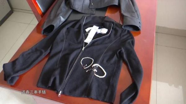 女贼连偷三家店铺 盗窃时被抓现行 女贼连偷三家店铺 盗窃时被抓现行