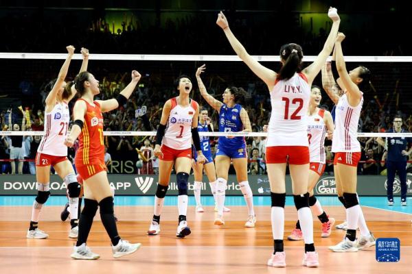 巴黎奥运会女排资格赛：中国胜塞尔维亚