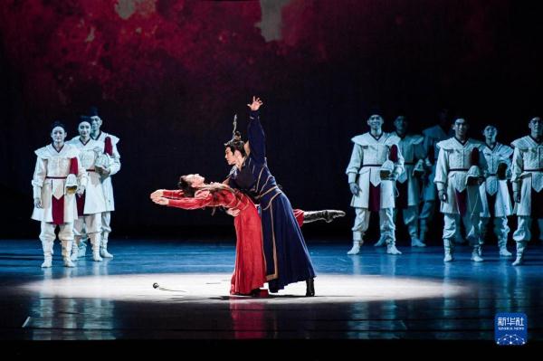 中国舞剧《花木兰》首次在美国演出 中国舞剧《花木兰》首次在美国演出