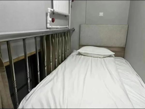 出现“楼梯间房”,650元一晚 出现“楼梯间房”,650元一晚