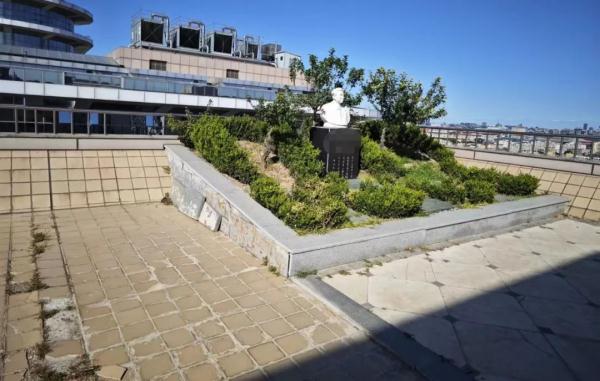 全部拆除!北京西城区一大厦楼顶藏着8处违建:假山、绿植、阳光房…… 全部拆除!北京西城区一大厦楼顶藏着8处违建:假山、绿植、阳光房……